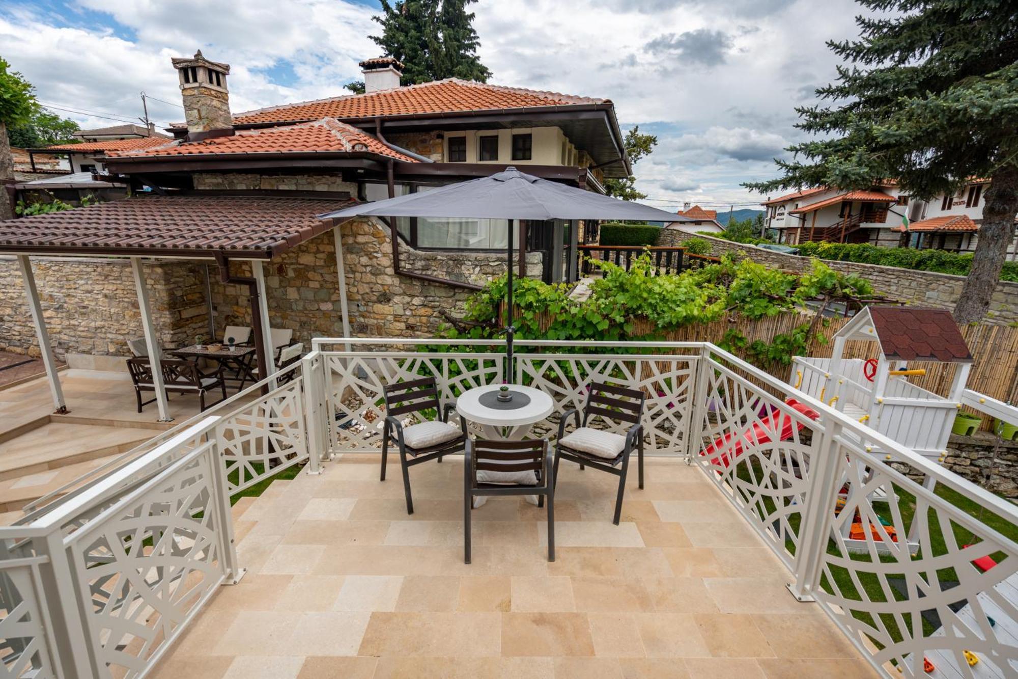 Club Houses Stefvall Glavatartsi Exterior photo